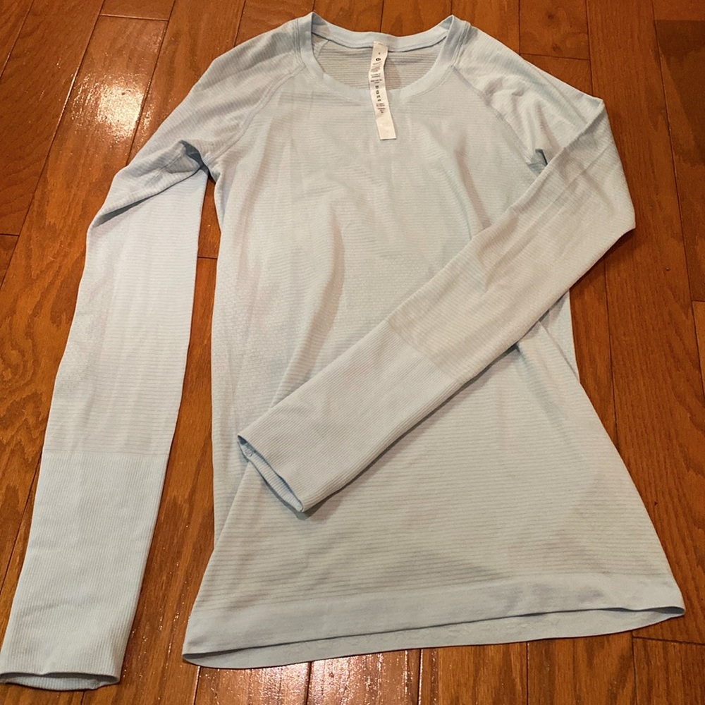 LULULEMON SWIFTLY BABY BLUE LONGSLEEVE